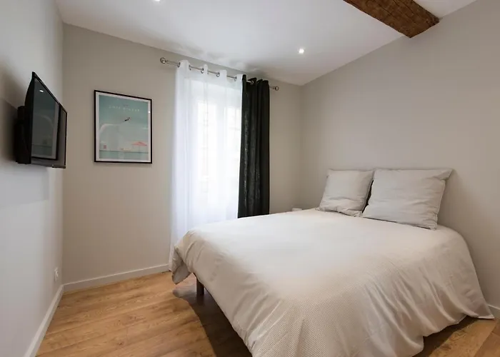 Appartement 1 Neuf Sur Le Port A Cote De La Plage