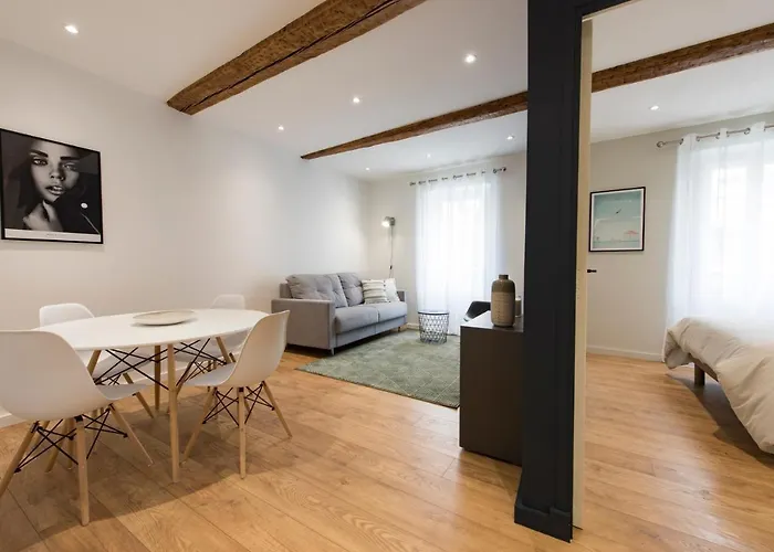 Appartement 1 Neuf Sur Le Port A Cote De La Plage