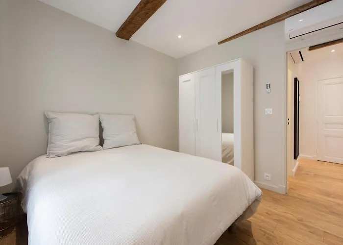 Appartement 1 Neuf Sur Le Port A Cote De La Plage